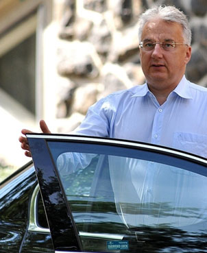 A magyar állampolgárság felvételére biztatta a németországi magyarokat Semjén Zsolt.